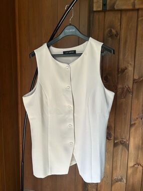 LOFT Versa Sleeveless Button Front Shell - Cream